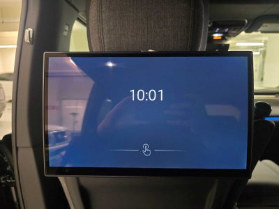 2026 Land Rover Range Rover SV