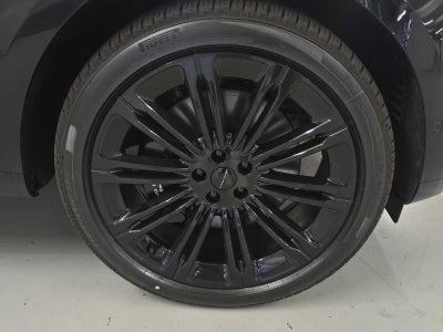 2026 Land Rover Range Rover SV