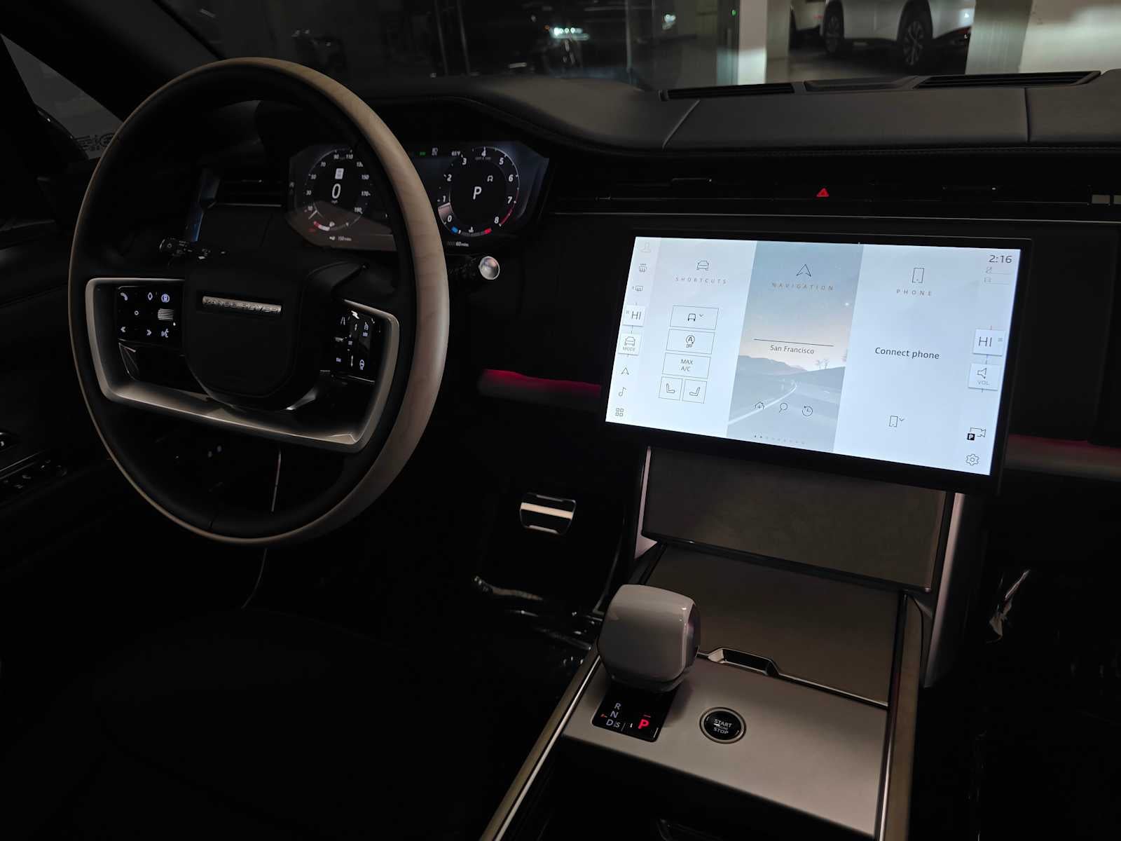 2025 Land Rover Range Rover SV