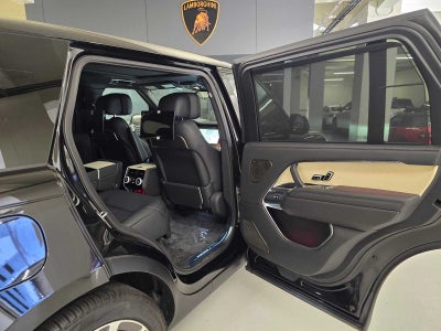 2025 Land Rover Range Rover SV