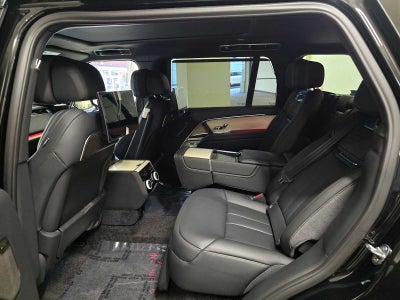 2025 Land Rover Range Rover SV