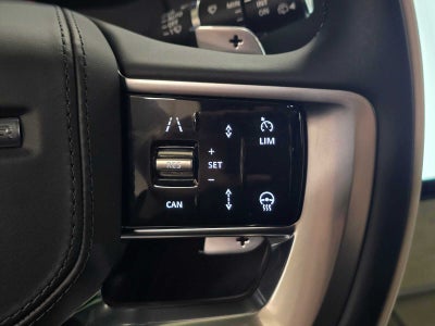 2025 Land Rover Range Rover SV