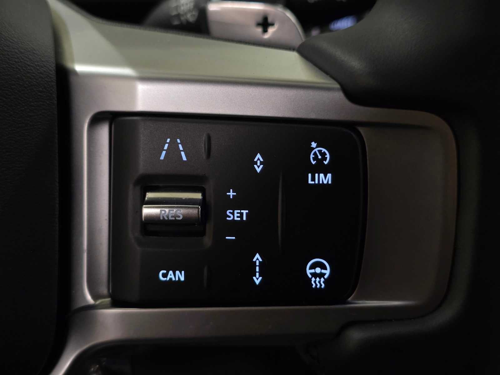 2025 Land Rover Discovery S