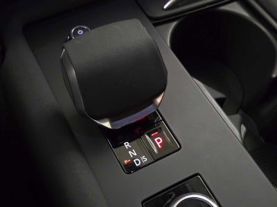 2025 Land Rover Discovery S