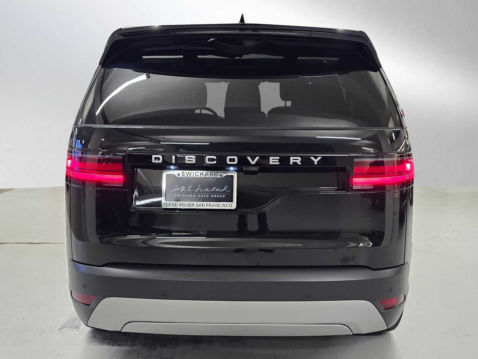 2025 Land Rover Discovery S