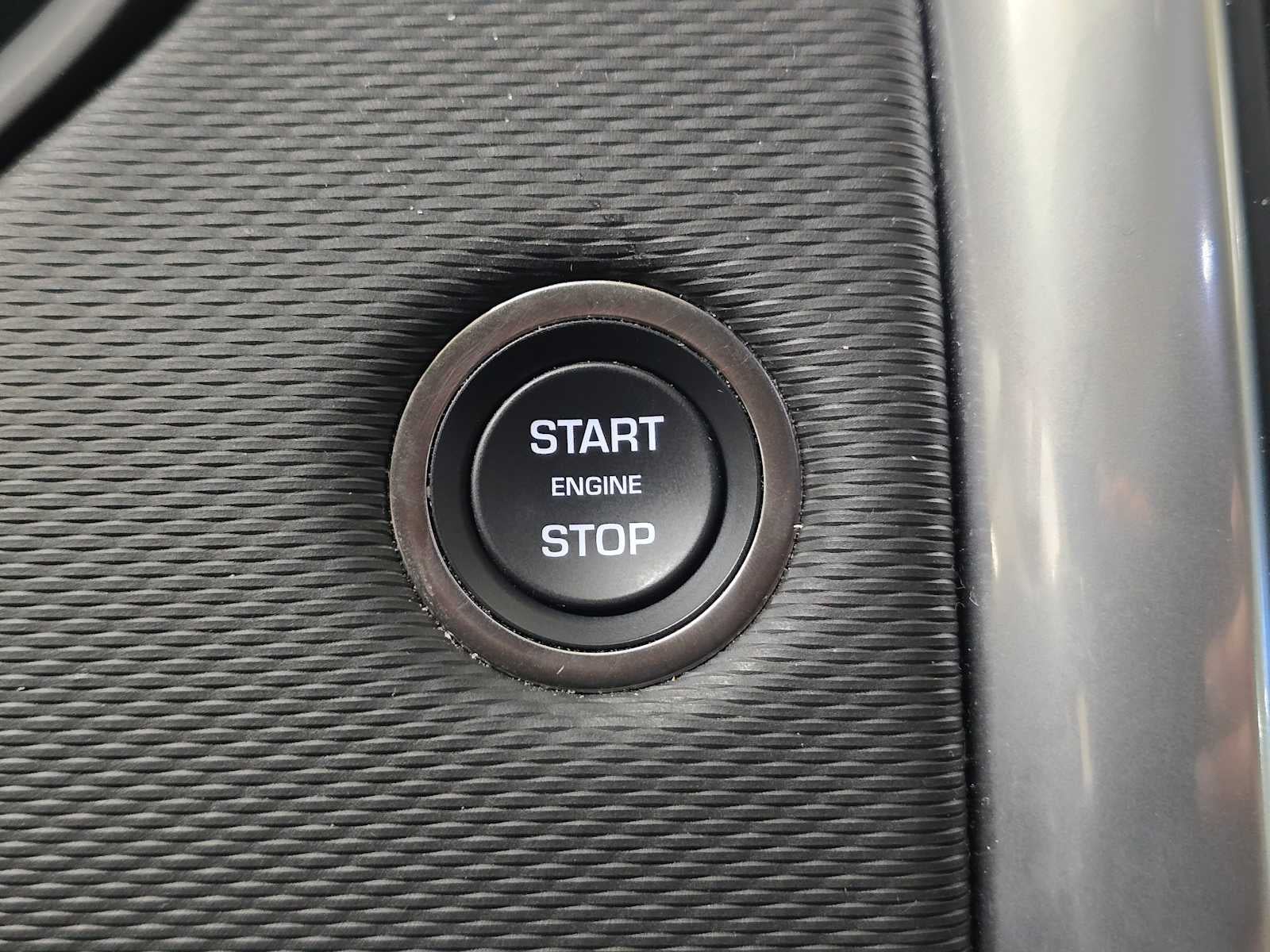 2025 Land Rover Discovery Dynamic SE