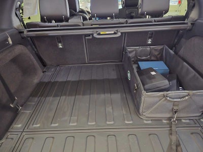 2025 Land Rover Discovery Dynamic SE