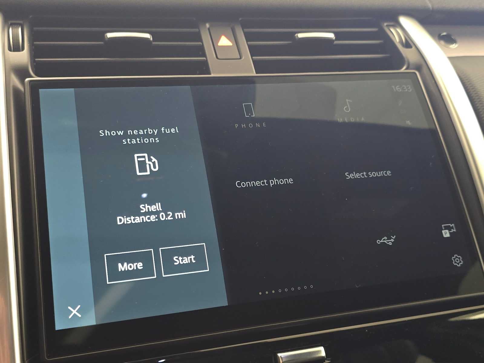 2025 Land Rover Discovery Dynamic SE