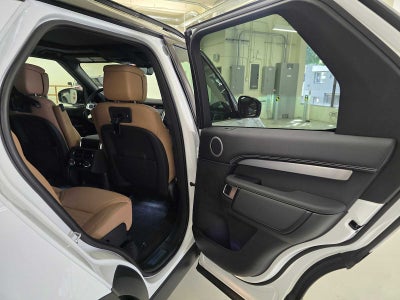 2026 Land Rover Discovery Gemini Edition