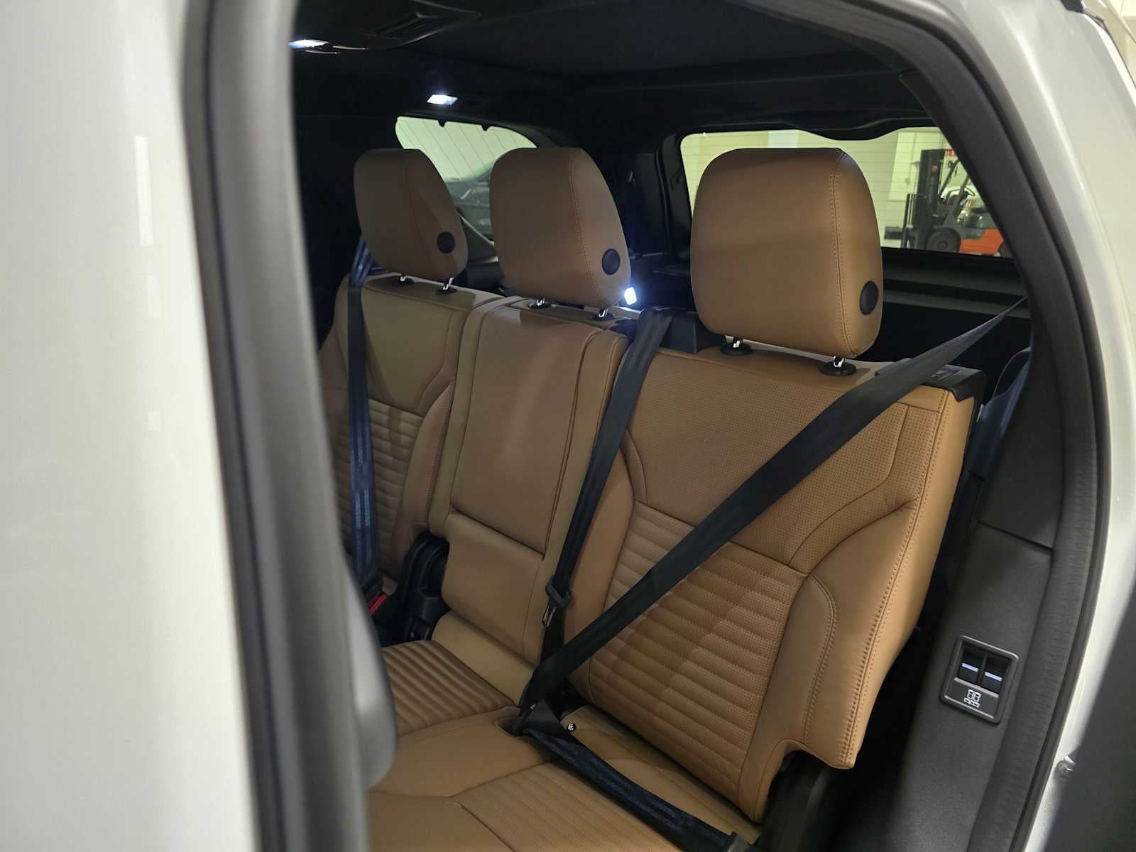 2026 Land Rover Discovery Gemini Edition