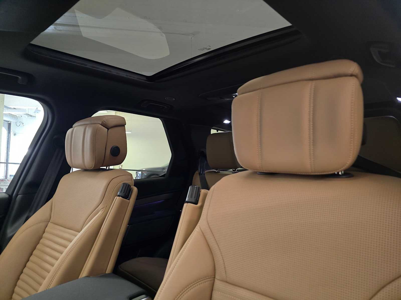 2026 Land Rover Discovery Gemini Edition