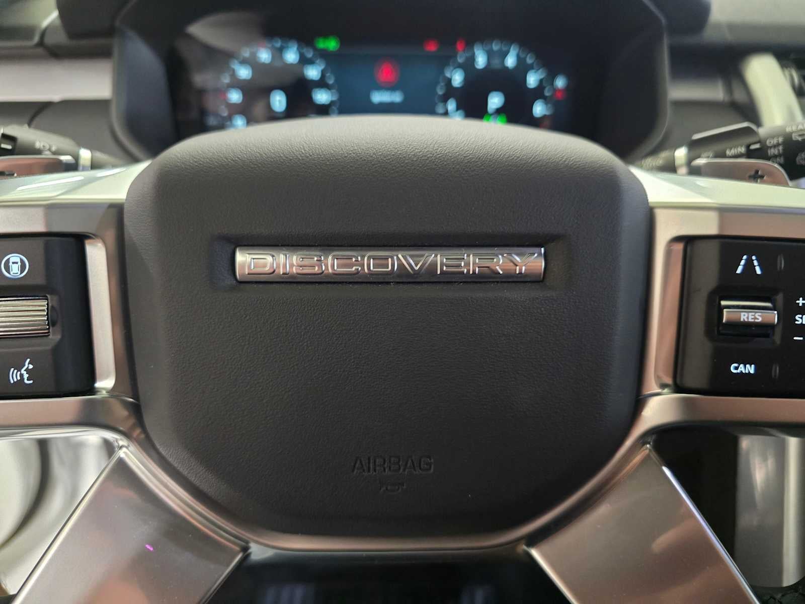 2026 Land Rover Discovery Gemini Edition