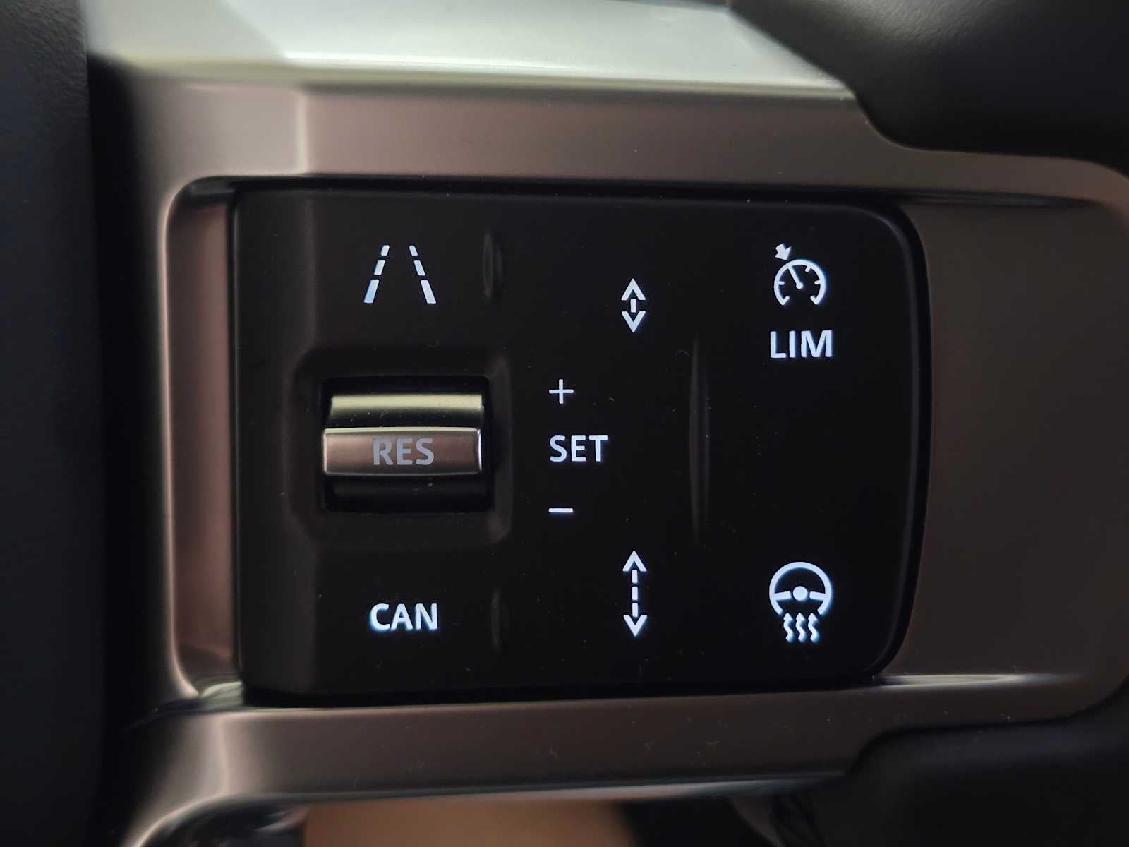 2026 Land Rover Discovery Gemini Edition