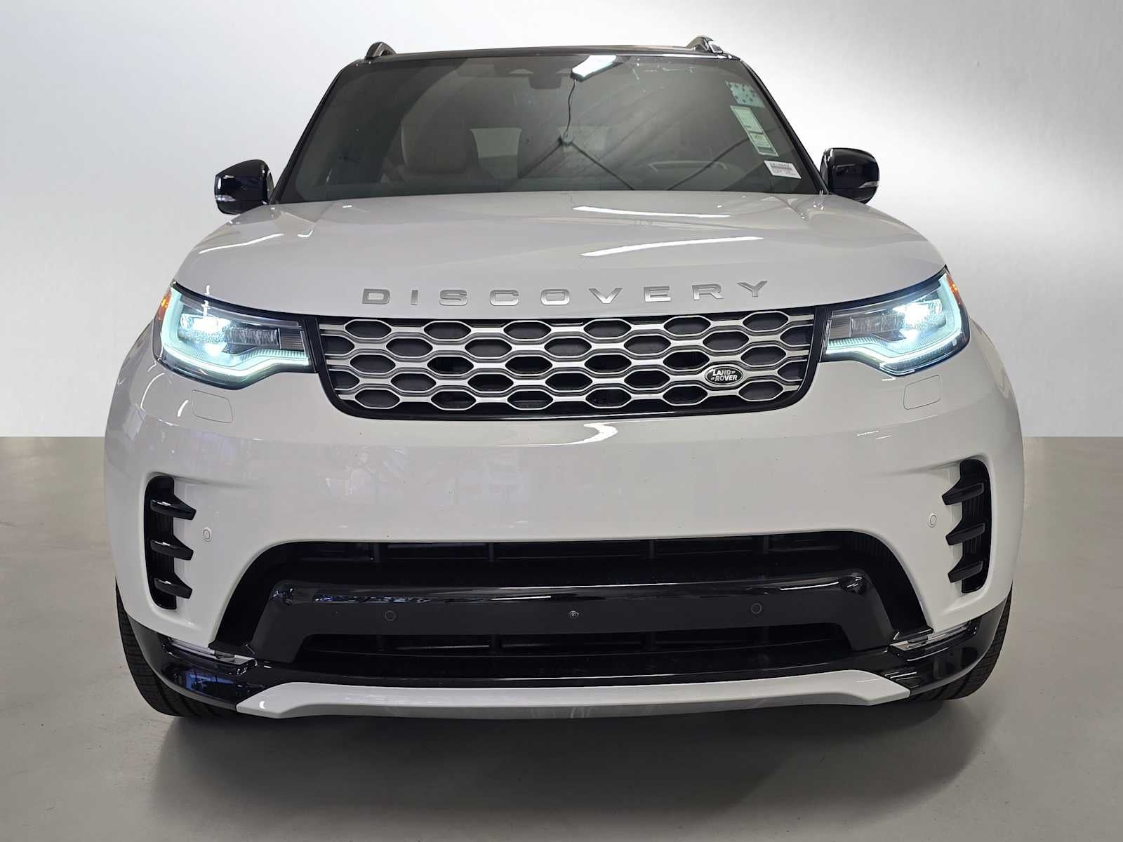 2026 Land Rover Discovery Gemini Edition