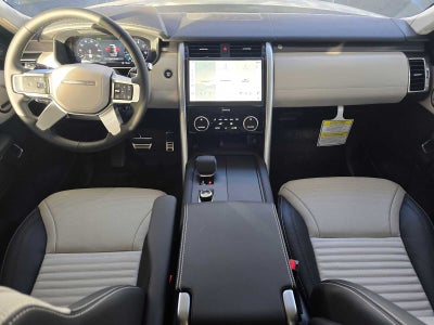 2025 Land Rover Discovery Metropolitan Edition