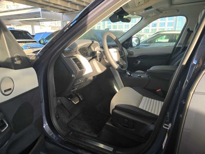 2025 Land Rover Discovery Metropolitan Edition