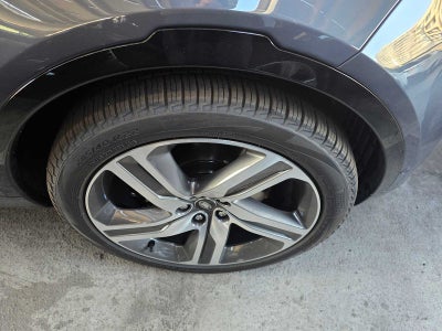 2025 Land Rover Discovery Metropolitan Edition