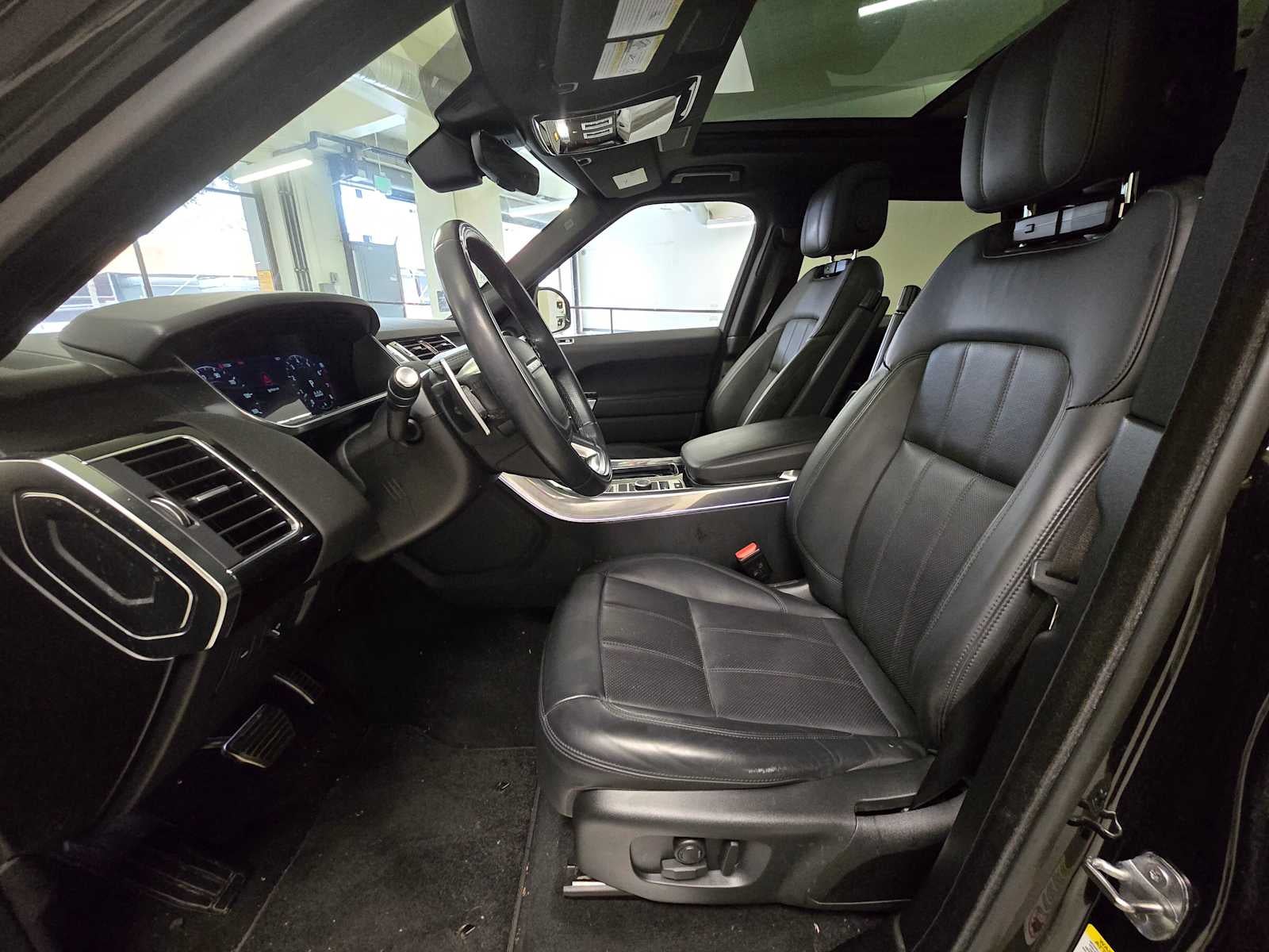 2022 Land Rover Range Rover Sport HSE Silver Edition