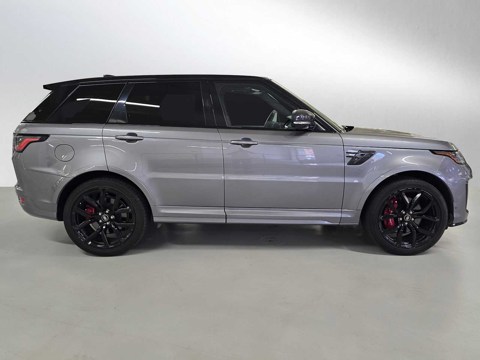 2022 Land Rover Range Rover Sport SVR