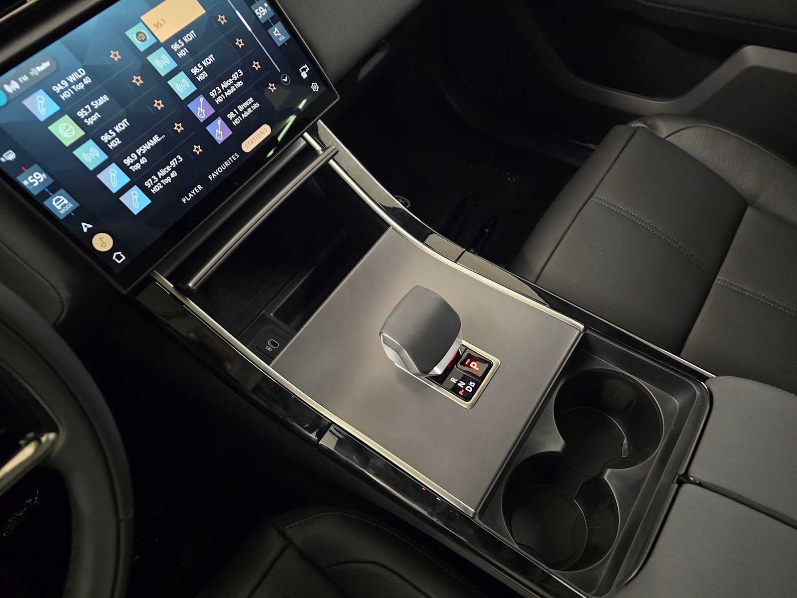 2026 Land Rover Range Rover Velar S