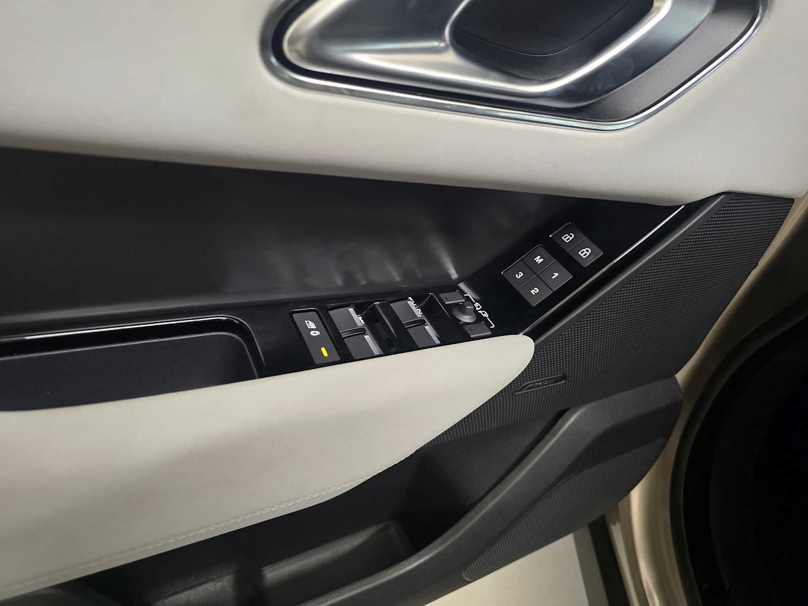 2026 Land Rover Range Rover Velar S