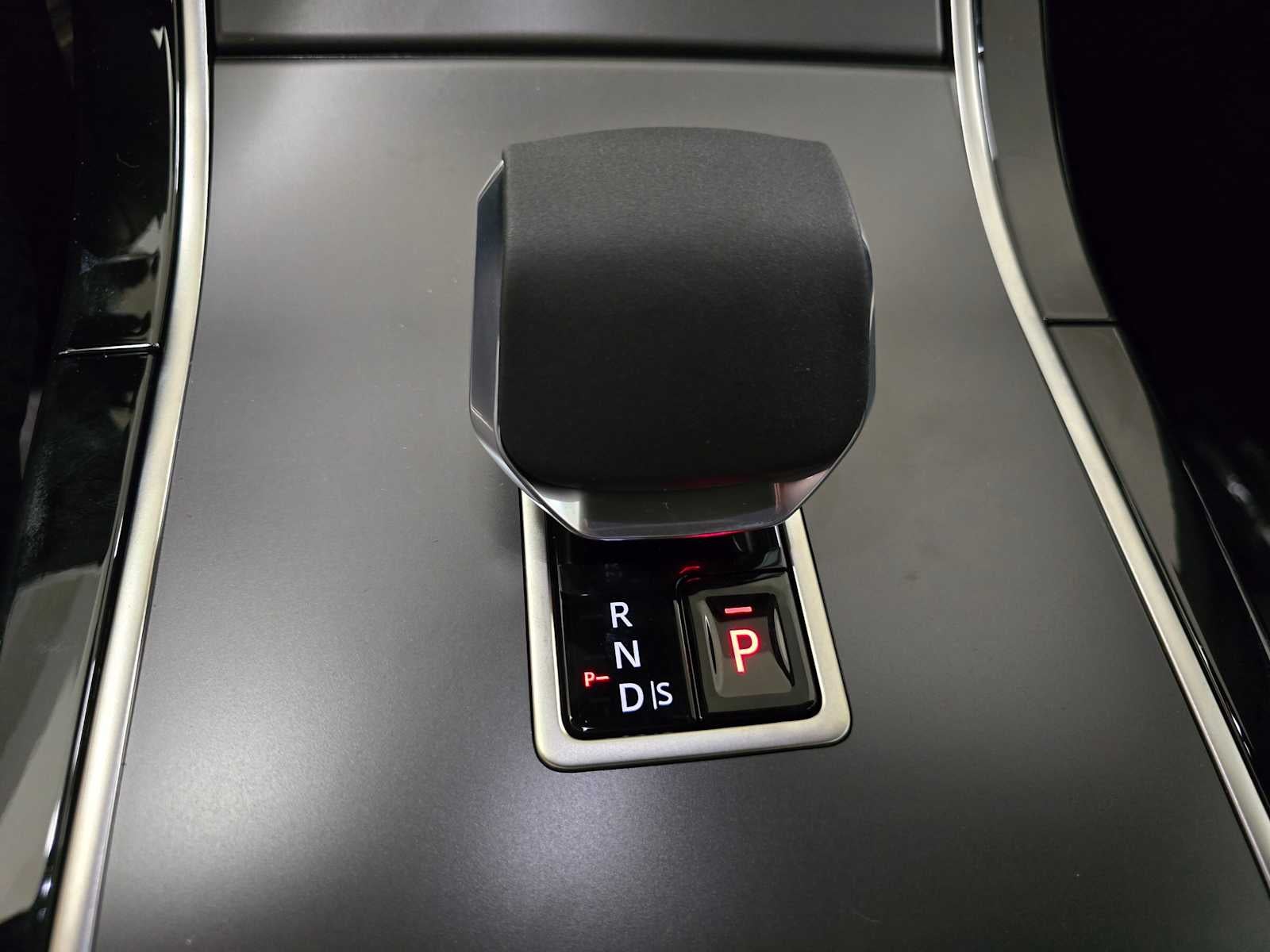 2026 Land Rover Range Rover Velar S