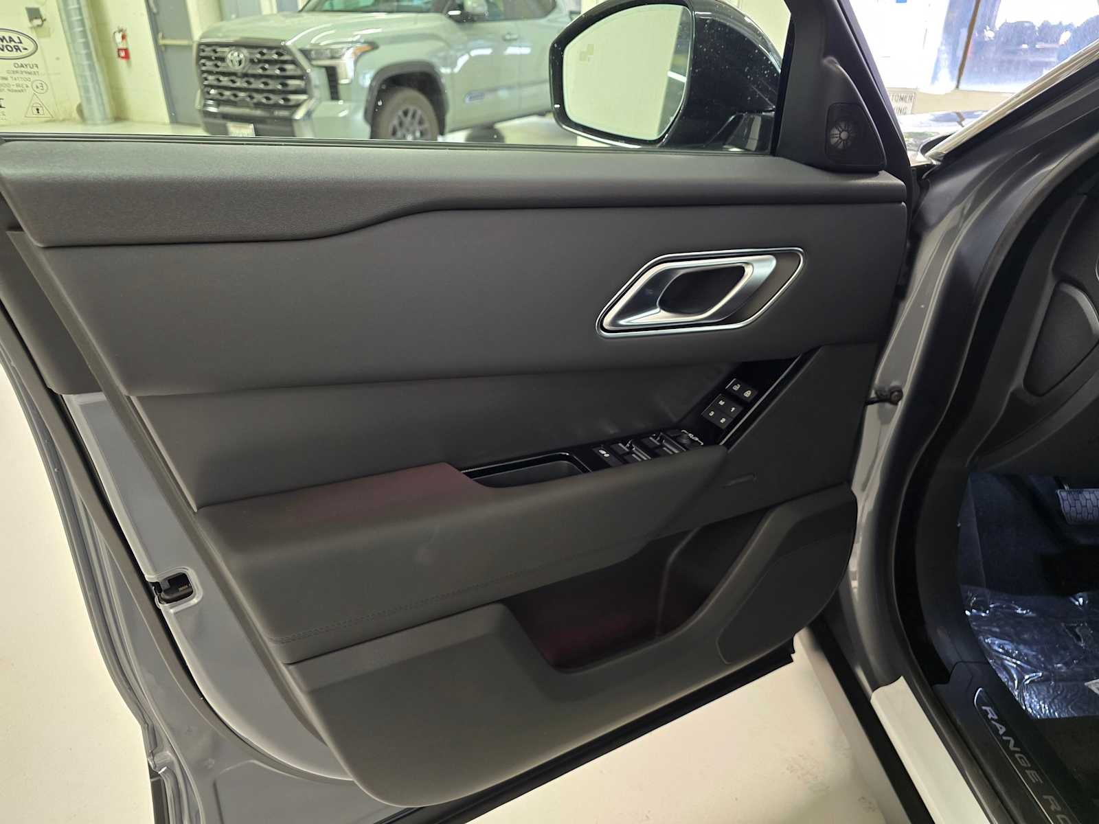 2026 Land Rover Range Rover Velar S
