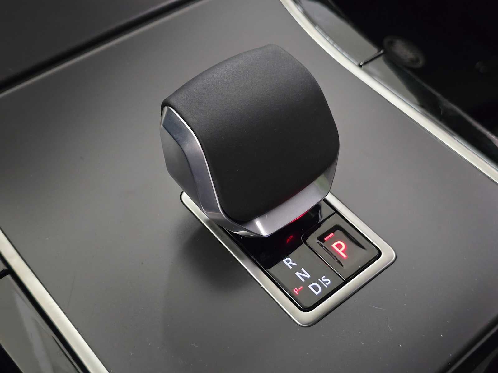2026 Land Rover Range Rover Velar S