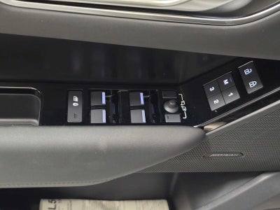 2026 Land Rover Range Rover Velar Dynamic SE
