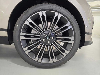 2026 Land Rover Range Rover Velar Dynamic SE