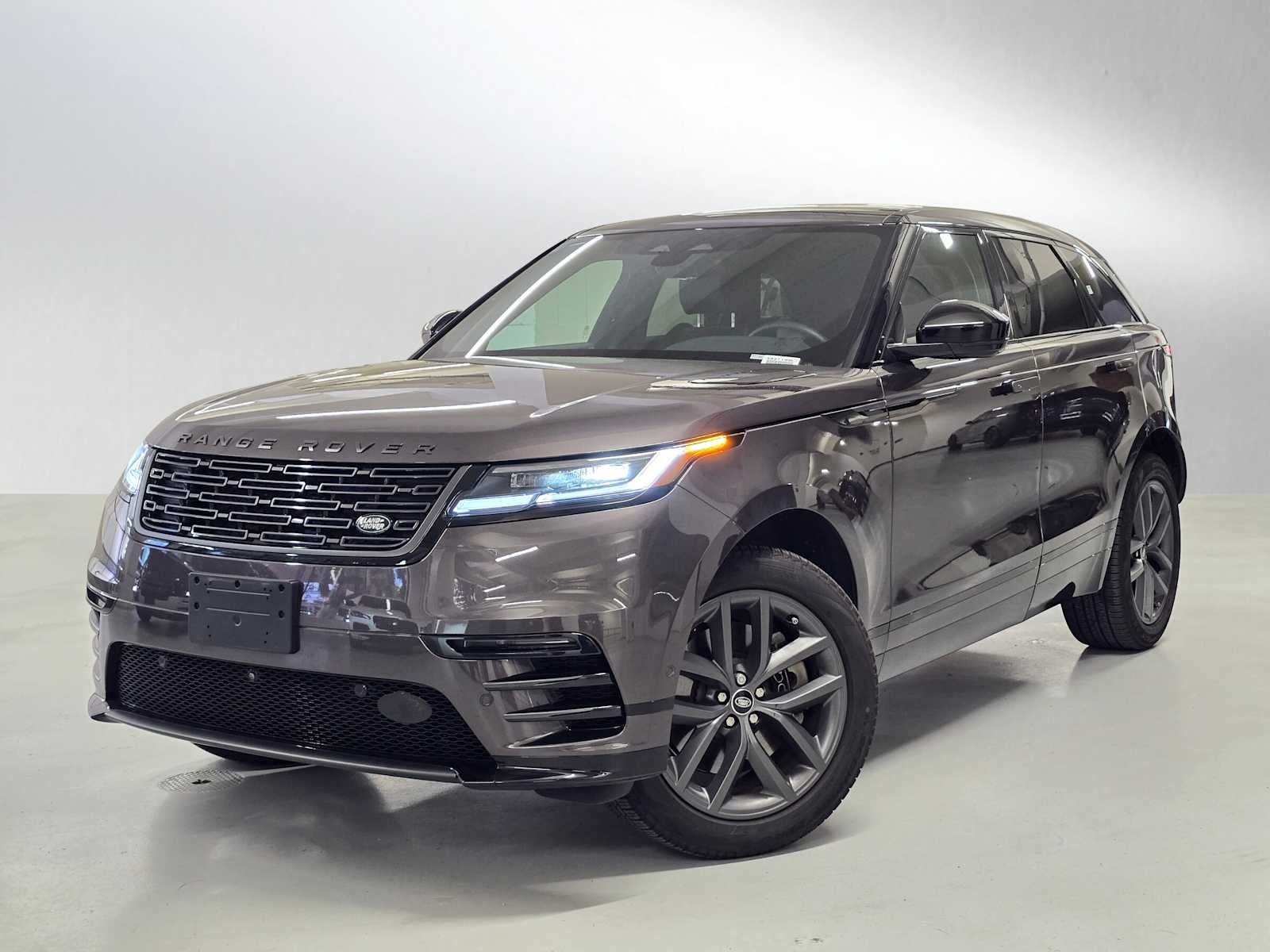 2026 Land Rover Range Rover Velar Dynamic SE