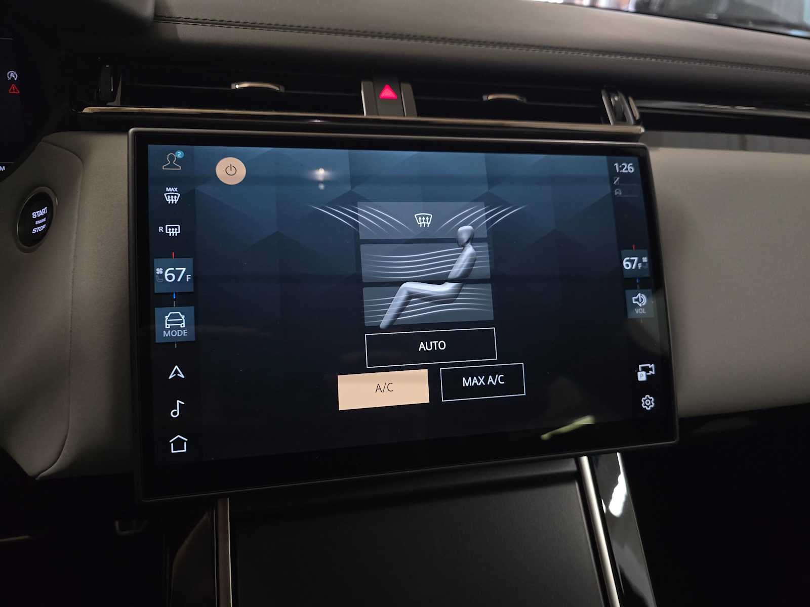 2026 Land Rover Range Rover Velar Dynamic SE
