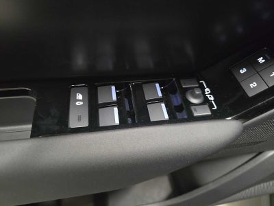 2026 Land Rover Range Rover Velar Dynamic SE