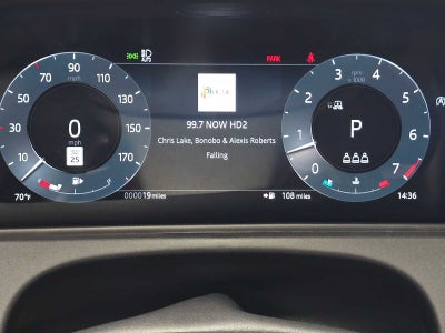 2026 Land Rover Range Rover Velar Dynamic SE