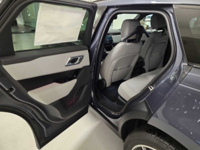 2026 Land Rover Range Rover Velar Dynamic SE
