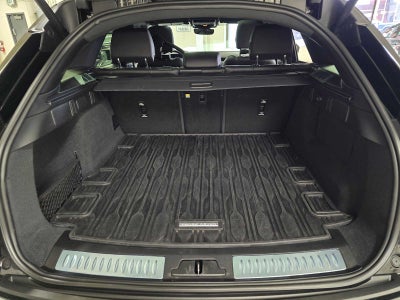 2026 Land Rover Range Rover Velar Dynamic SE