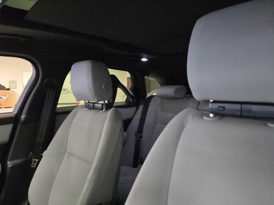 2026 Land Rover Range Rover Velar Dynamic SE