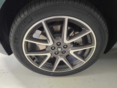 2026 Land Rover Range Rover Velar Dynamic SE