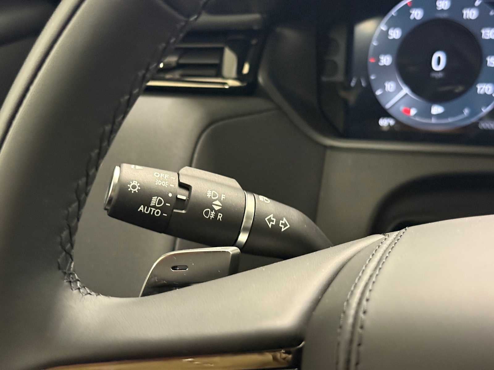 2026 Land Rover Range Rover Velar Dynamic SE