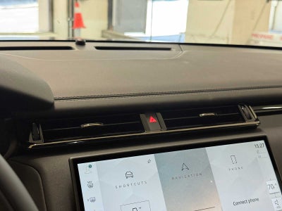 2026 Land Rover Range Rover Velar Dynamic SE