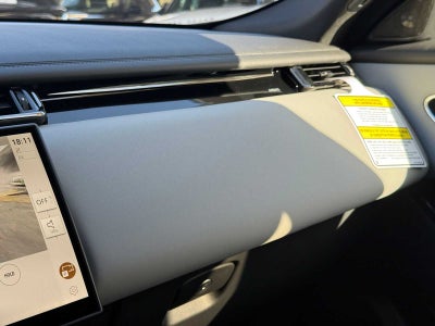 2026 Land Rover Range Rover Velar Dynamic SE