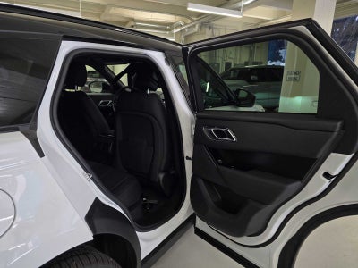 2026 Land Rover Range Rover Velar Dynamic SE