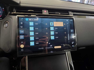 2026 Land Rover Range Rover Velar Dynamic SE