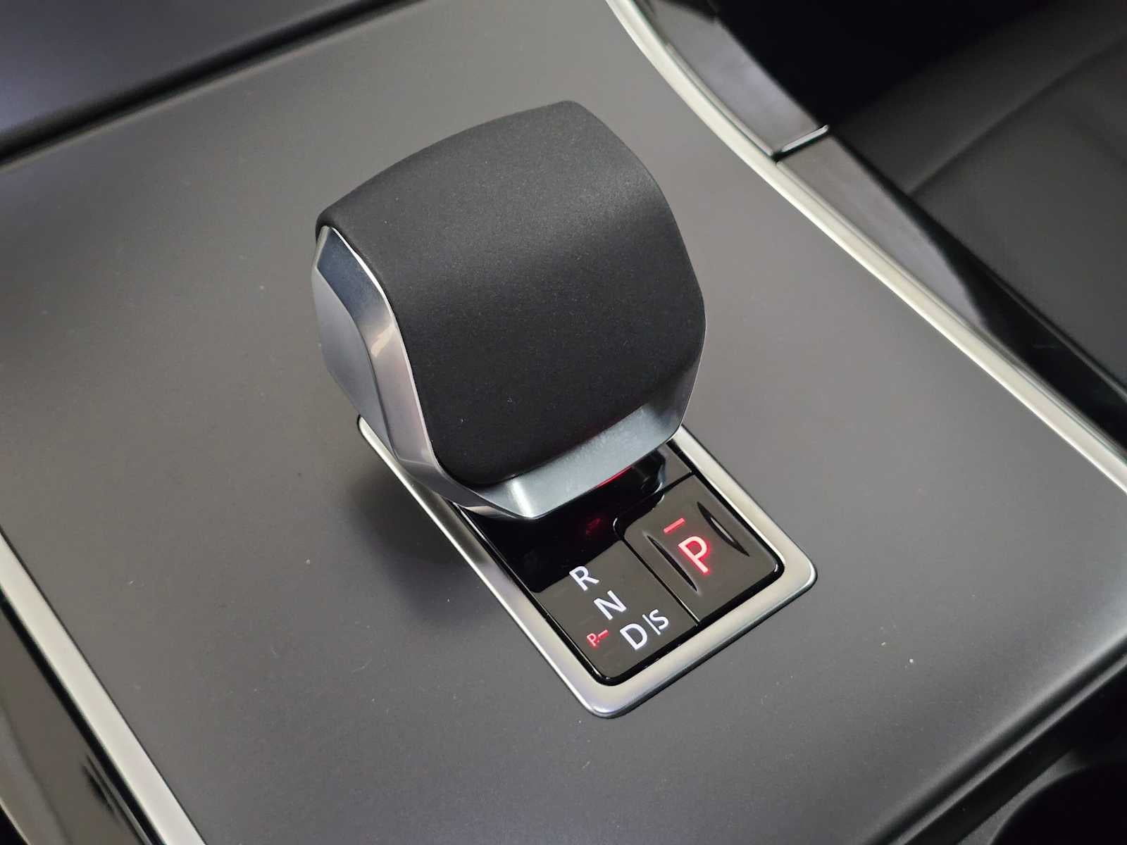 2026 Land Rover Range Rover Evoque Core S