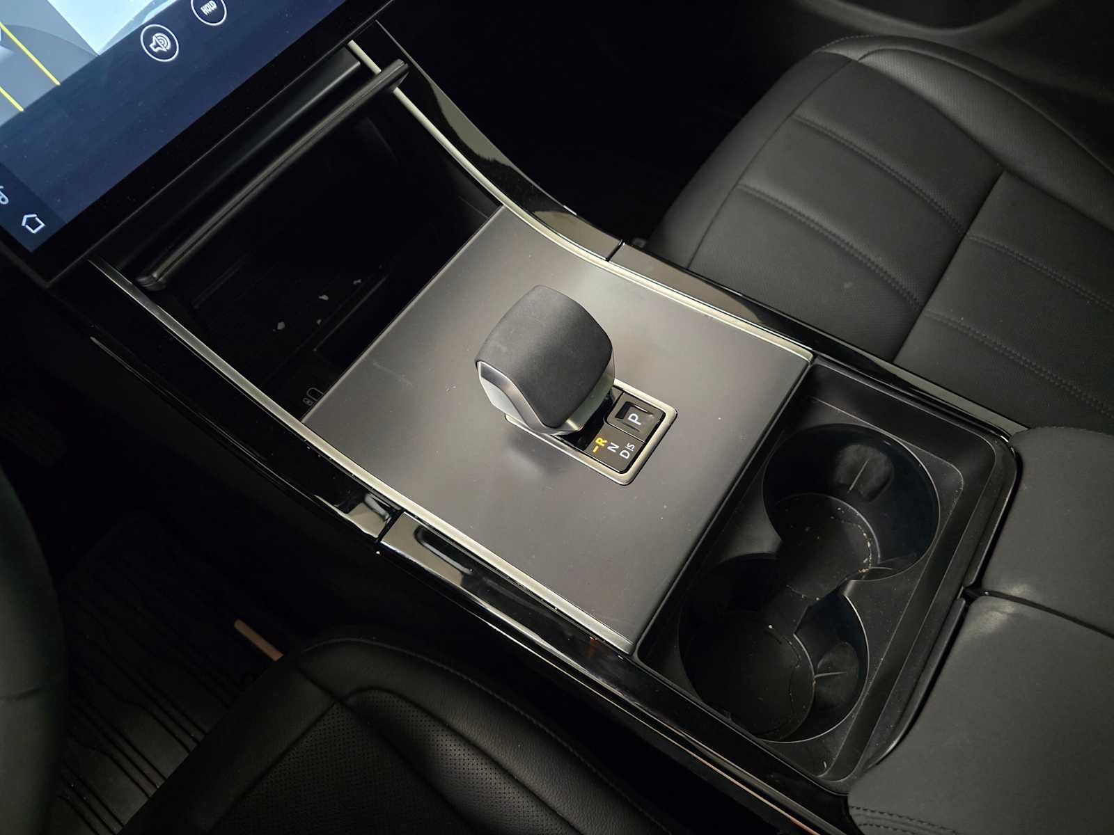 2026 Land Rover Range Rover Evoque Core S