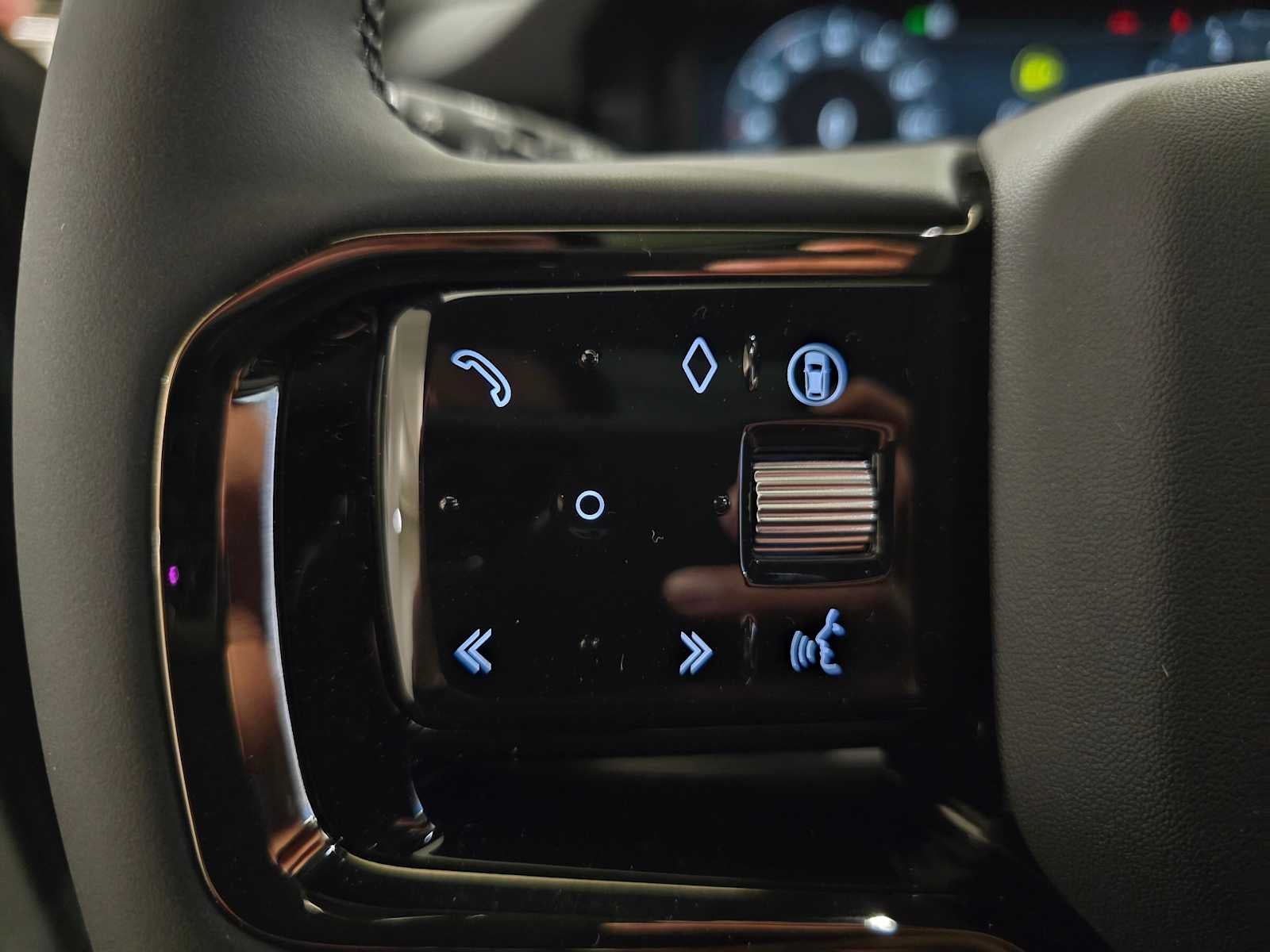 2026 Land Rover Range Rover Evoque Core S