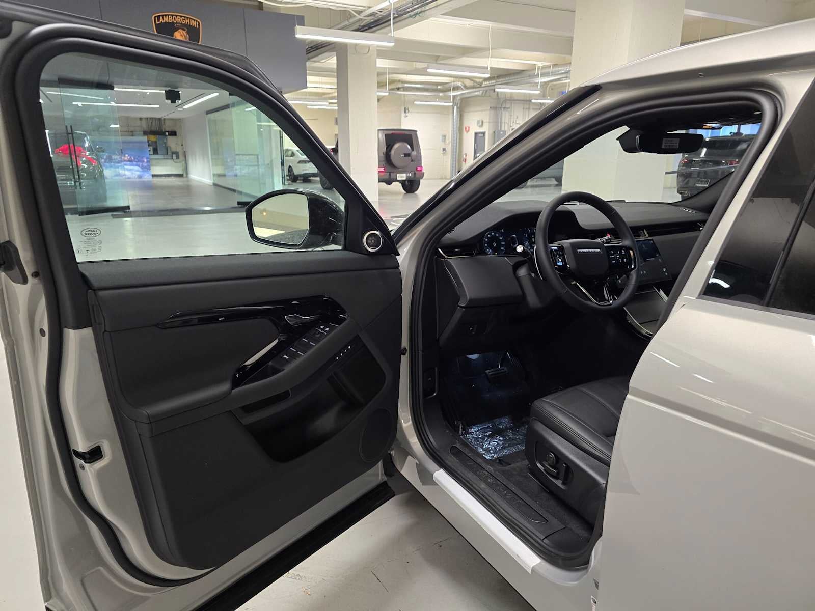 2026 Land Rover Range Rover Evoque Core S