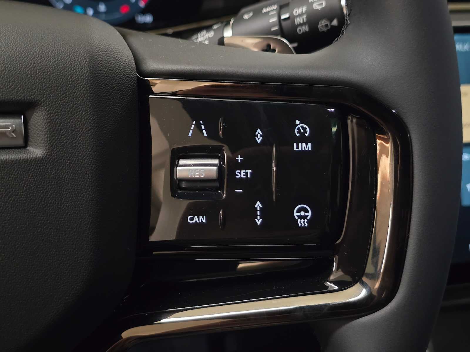 2026 Land Rover Range Rover Evoque Core S