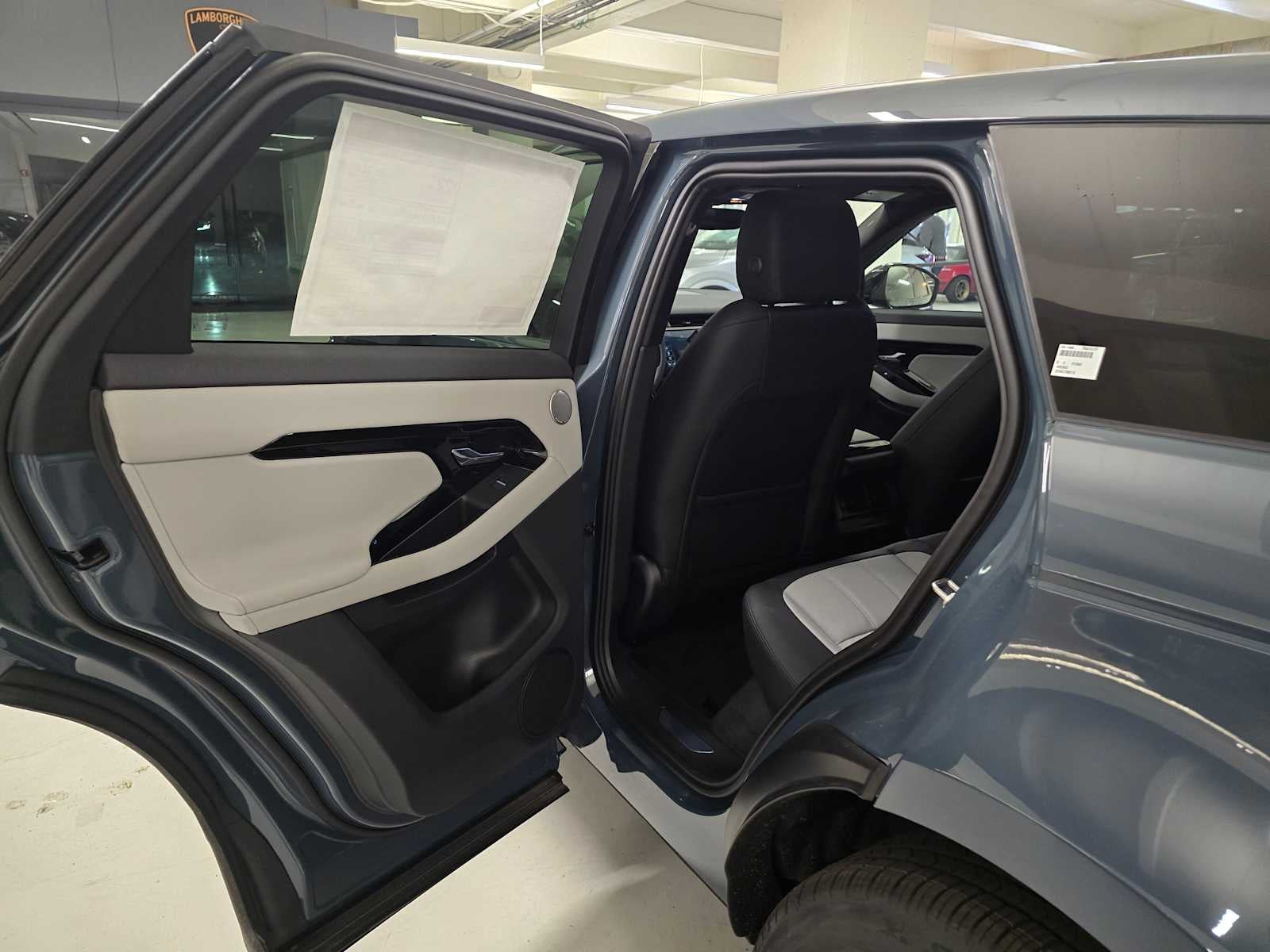 2026 Land Rover Range Rover Evoque Dynamic SE