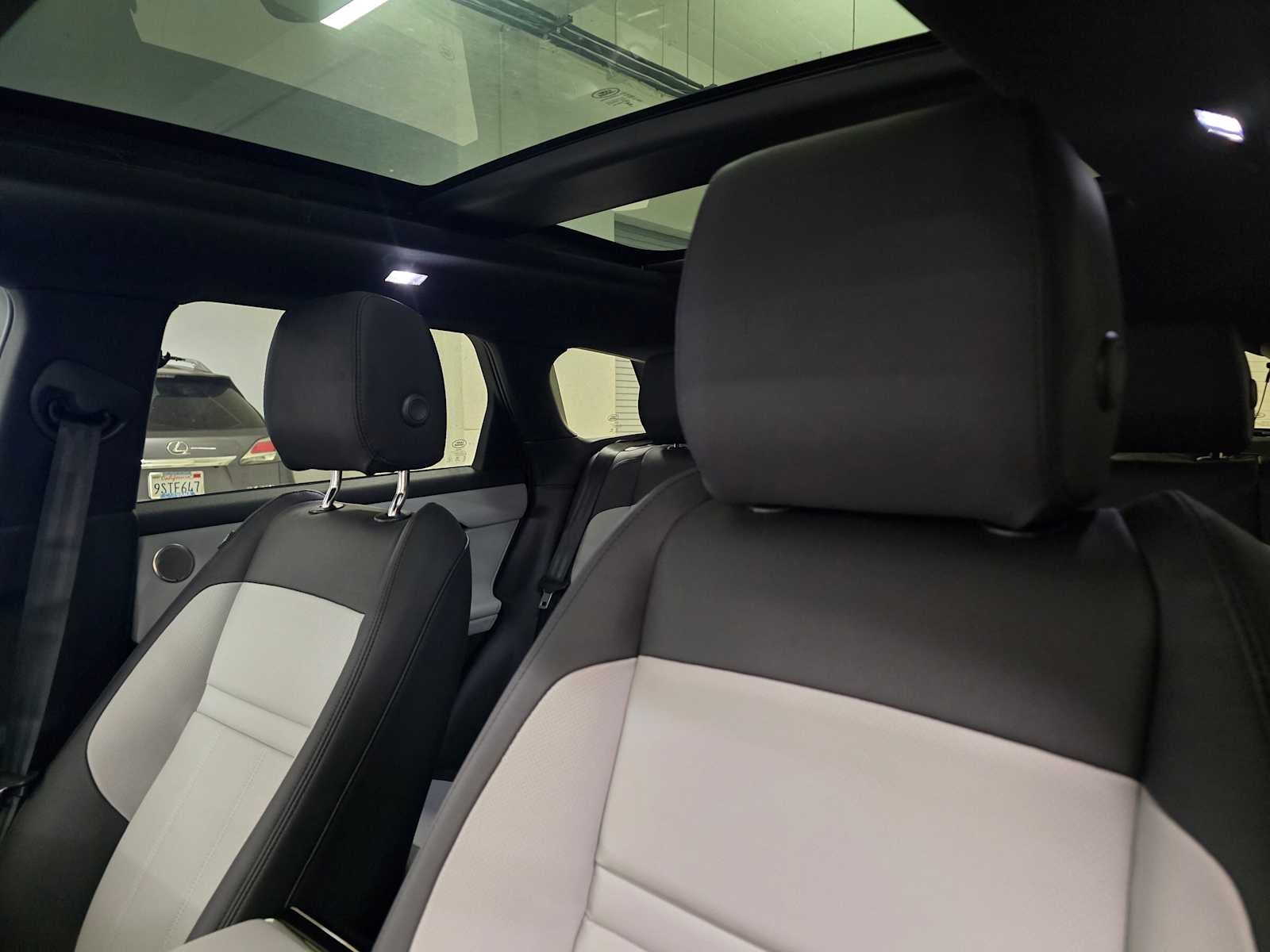 2026 Land Rover Range Rover Evoque Dynamic SE